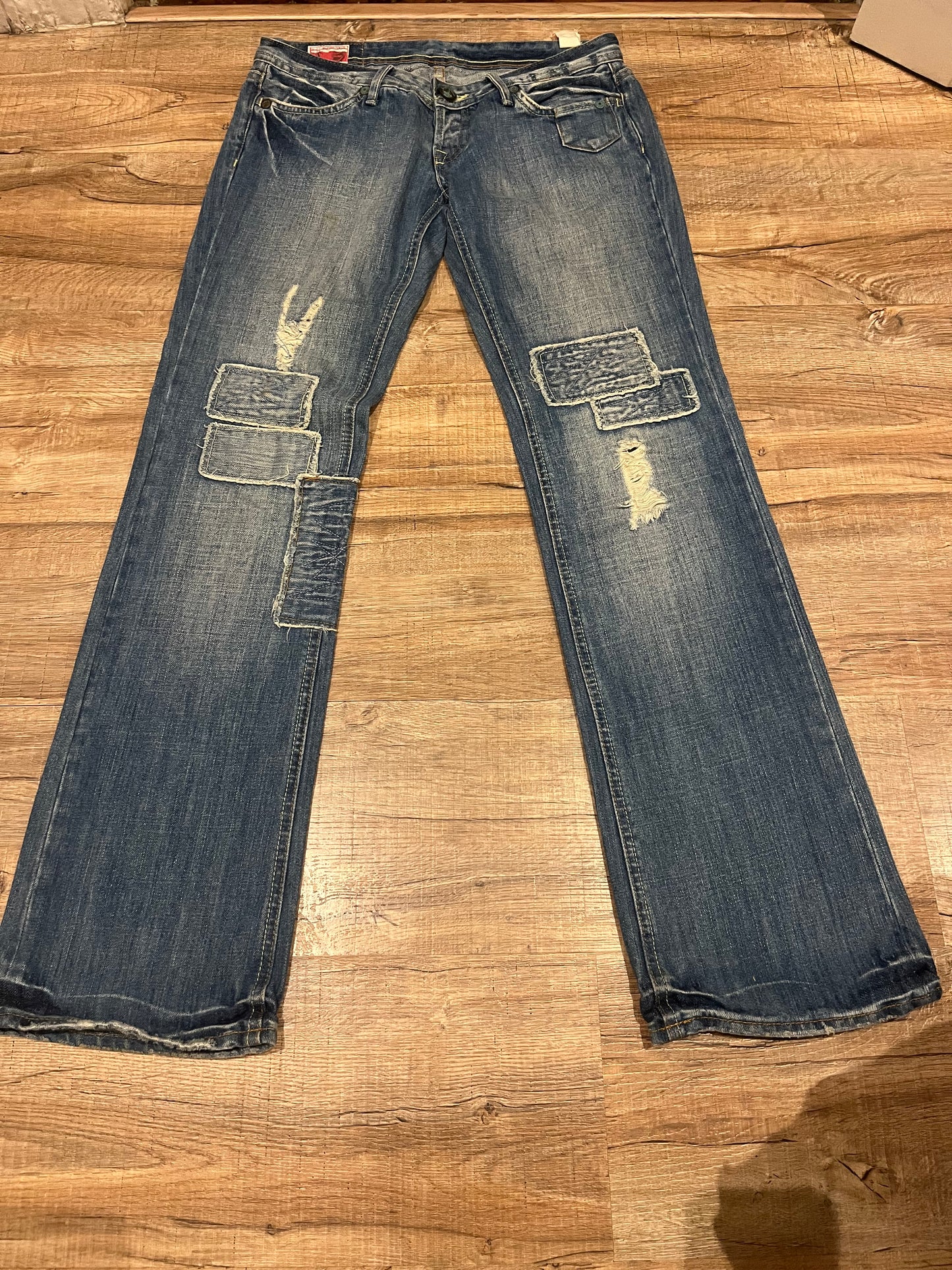 Lee Cooper Jeans . Size W27 L32 . Never Worn