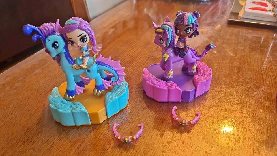 Hatchimals pixie riders