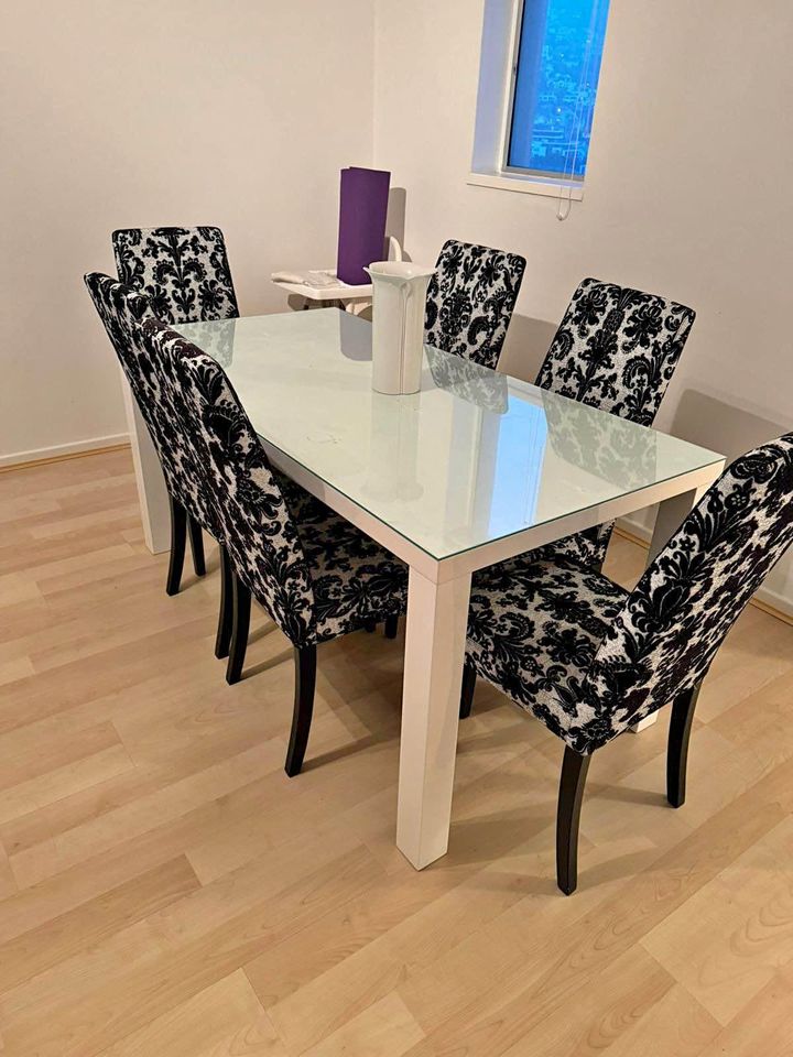 Dining Table Glass & white sprayed 160 x 80cm (excludes Chairs)