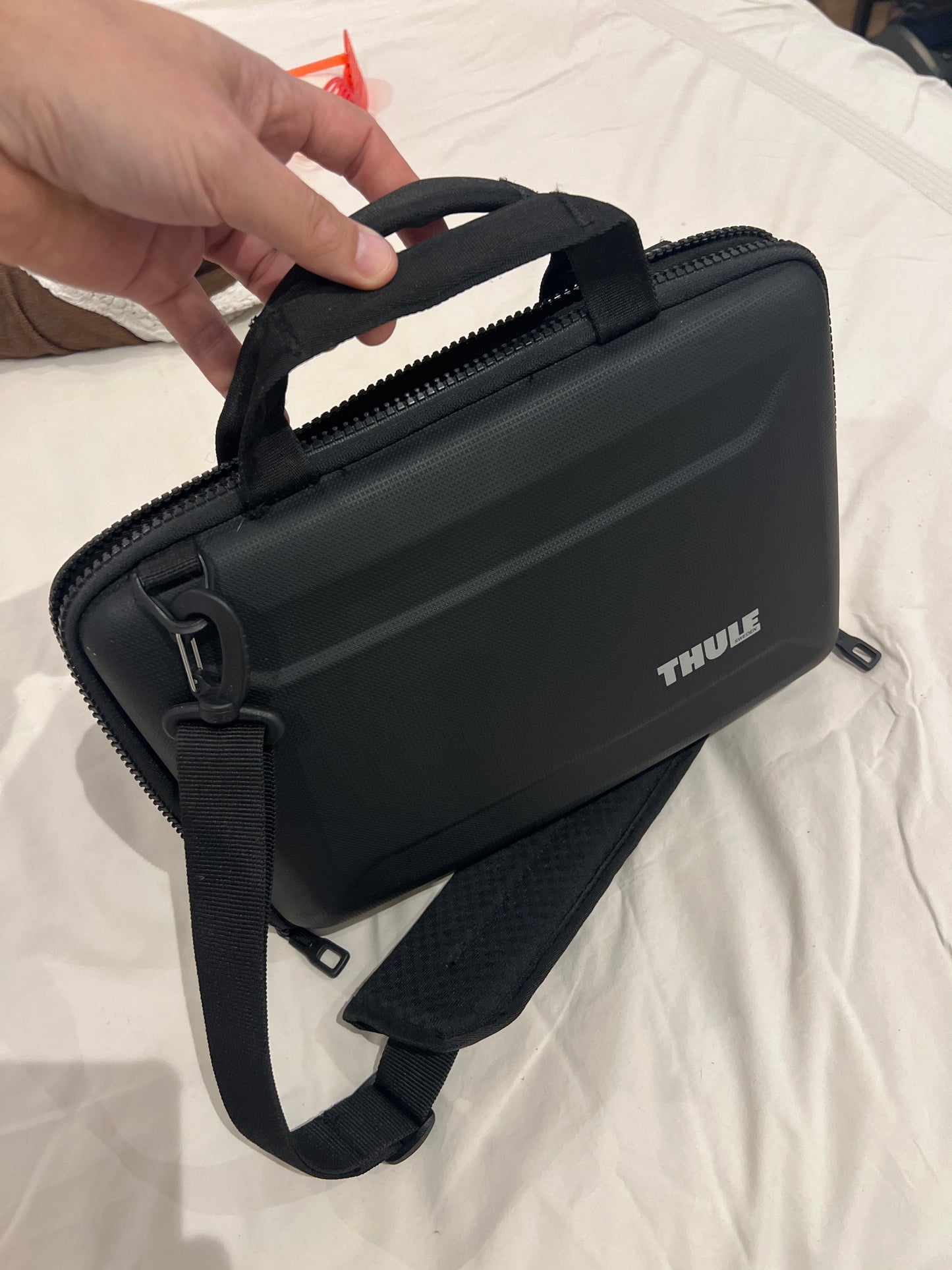 Thule Gauntlet MacBook Pro®