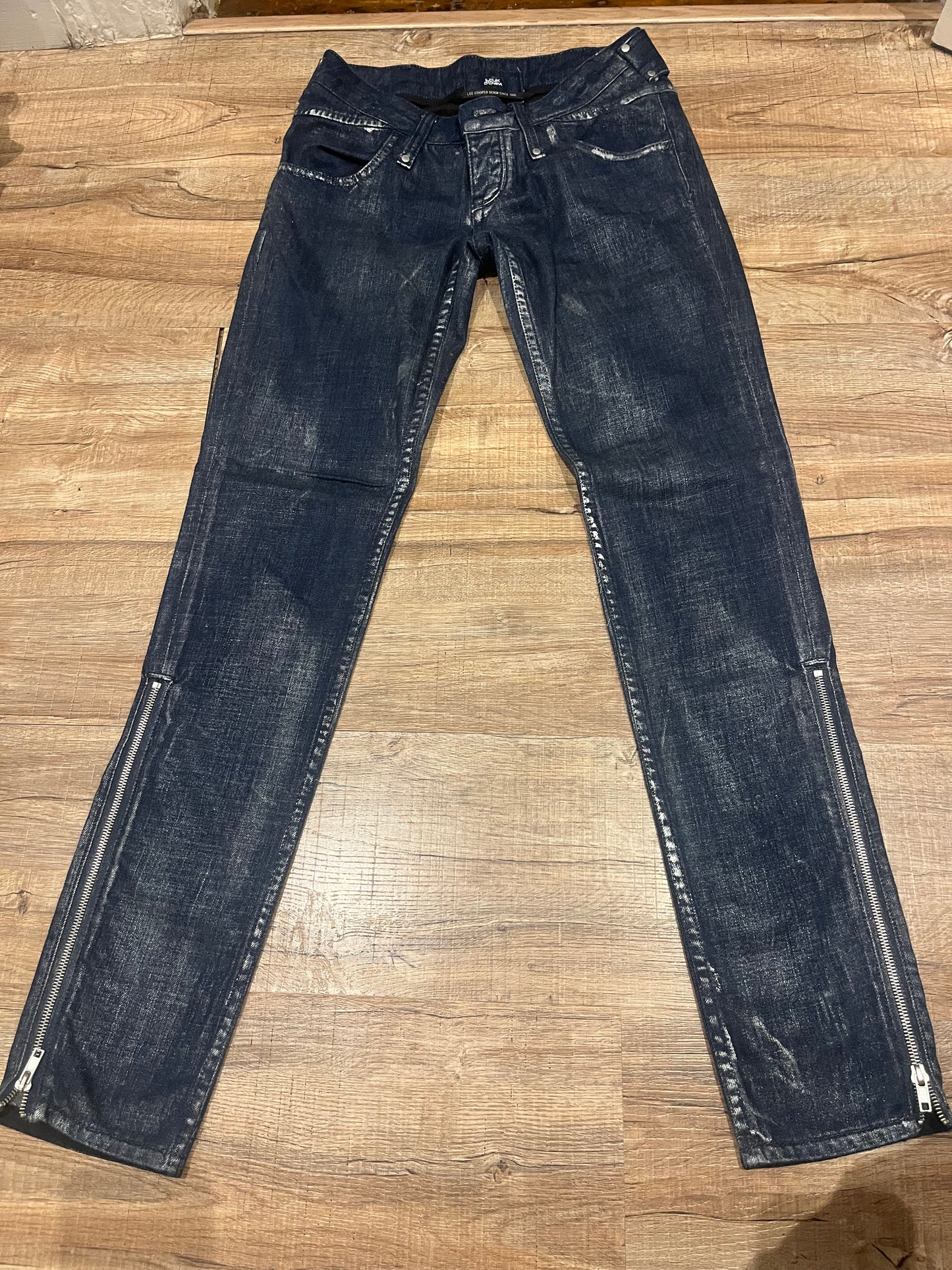 Lee Cooper jeans . Size W27 L32 never worn